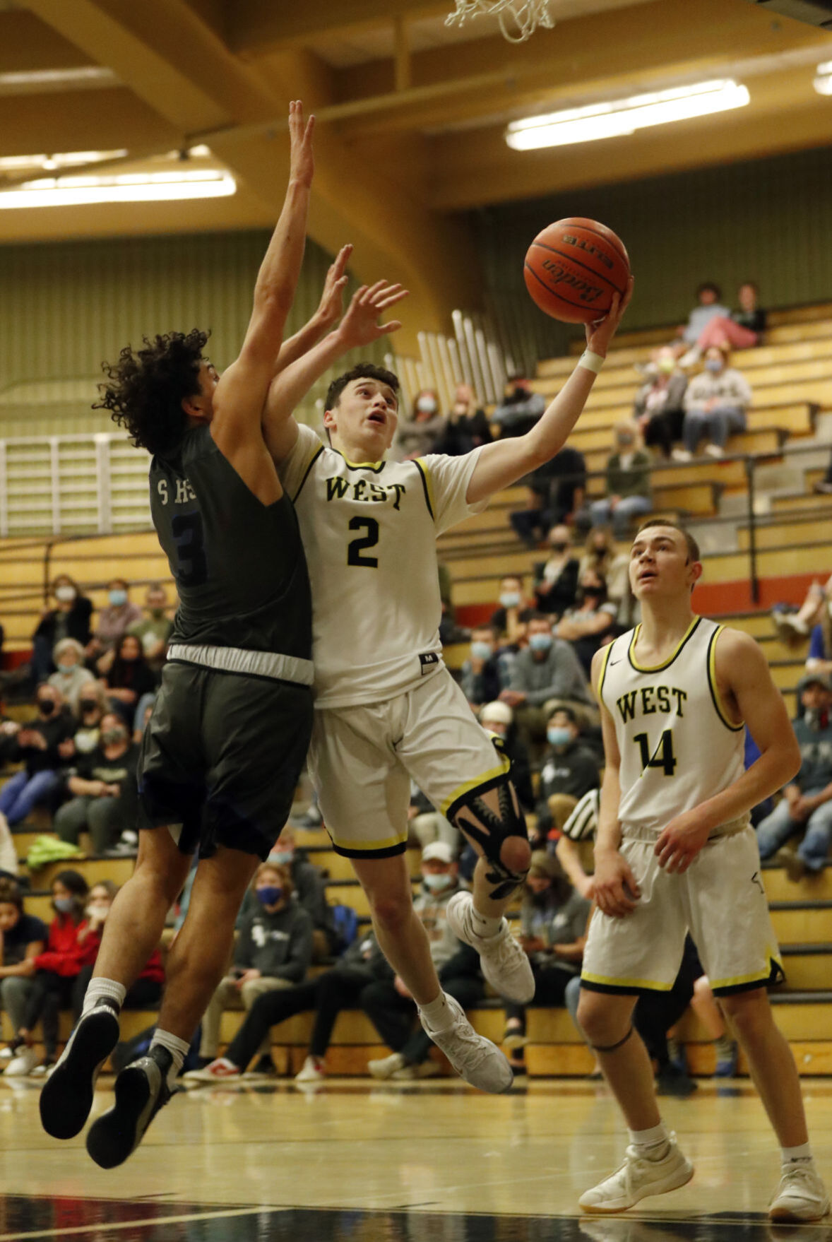 Billings West basketball hosts Skyview